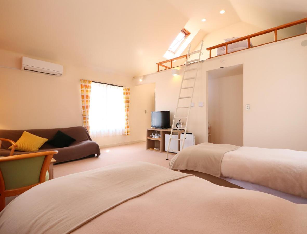 Bed and Breakfast Ryosha Tsukiakari Яманакако Экстерьер фото