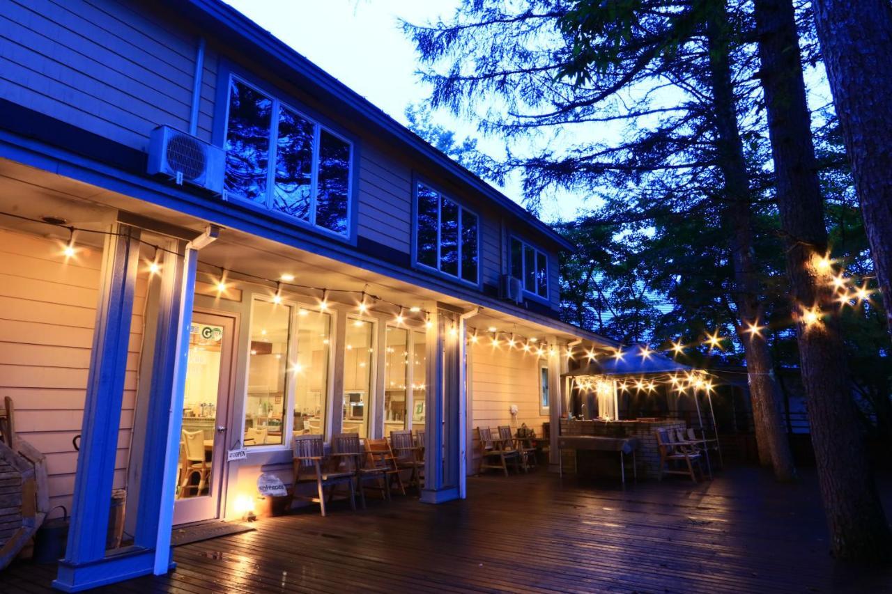 Bed and Breakfast Ryosha Tsukiakari Яманакако Экстерьер фото