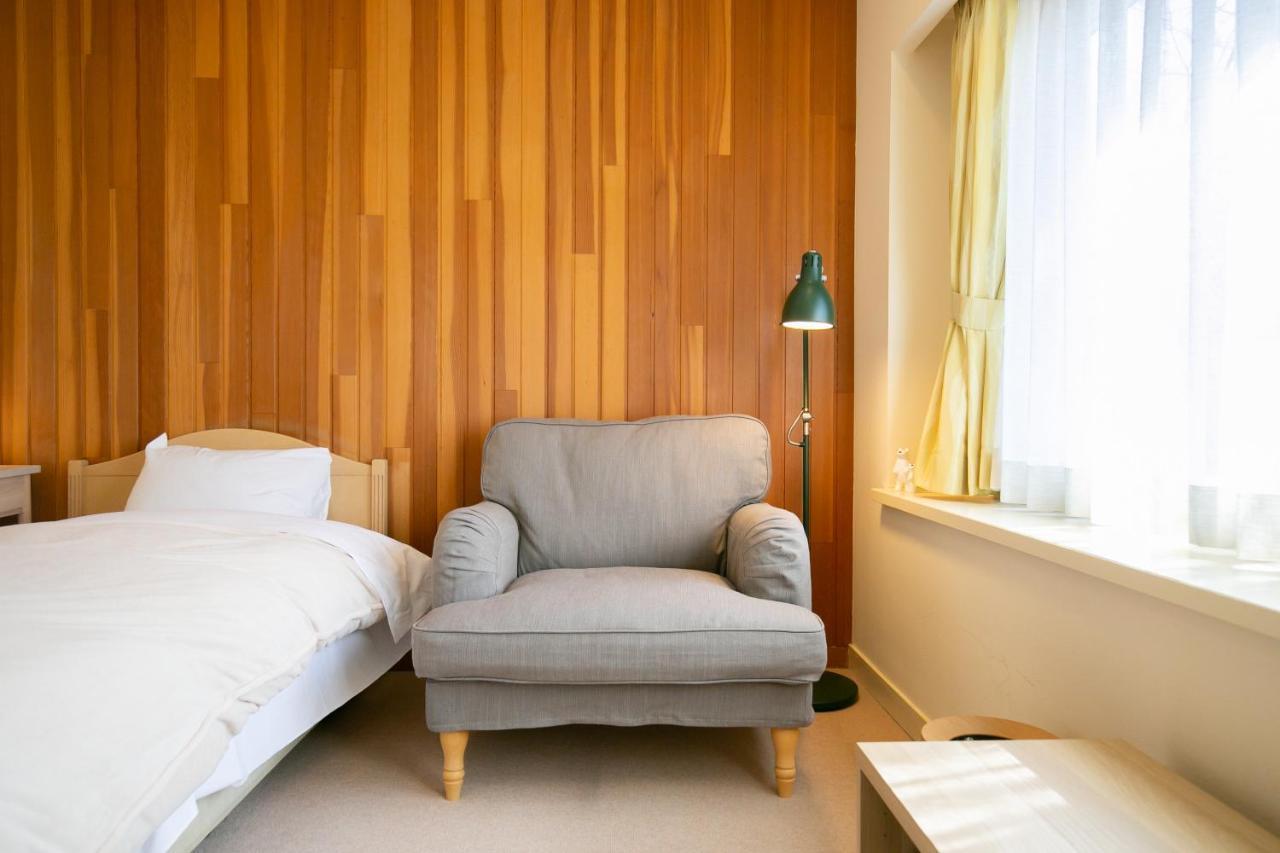 Bed and Breakfast Ryosha Tsukiakari Яманакако Экстерьер фото